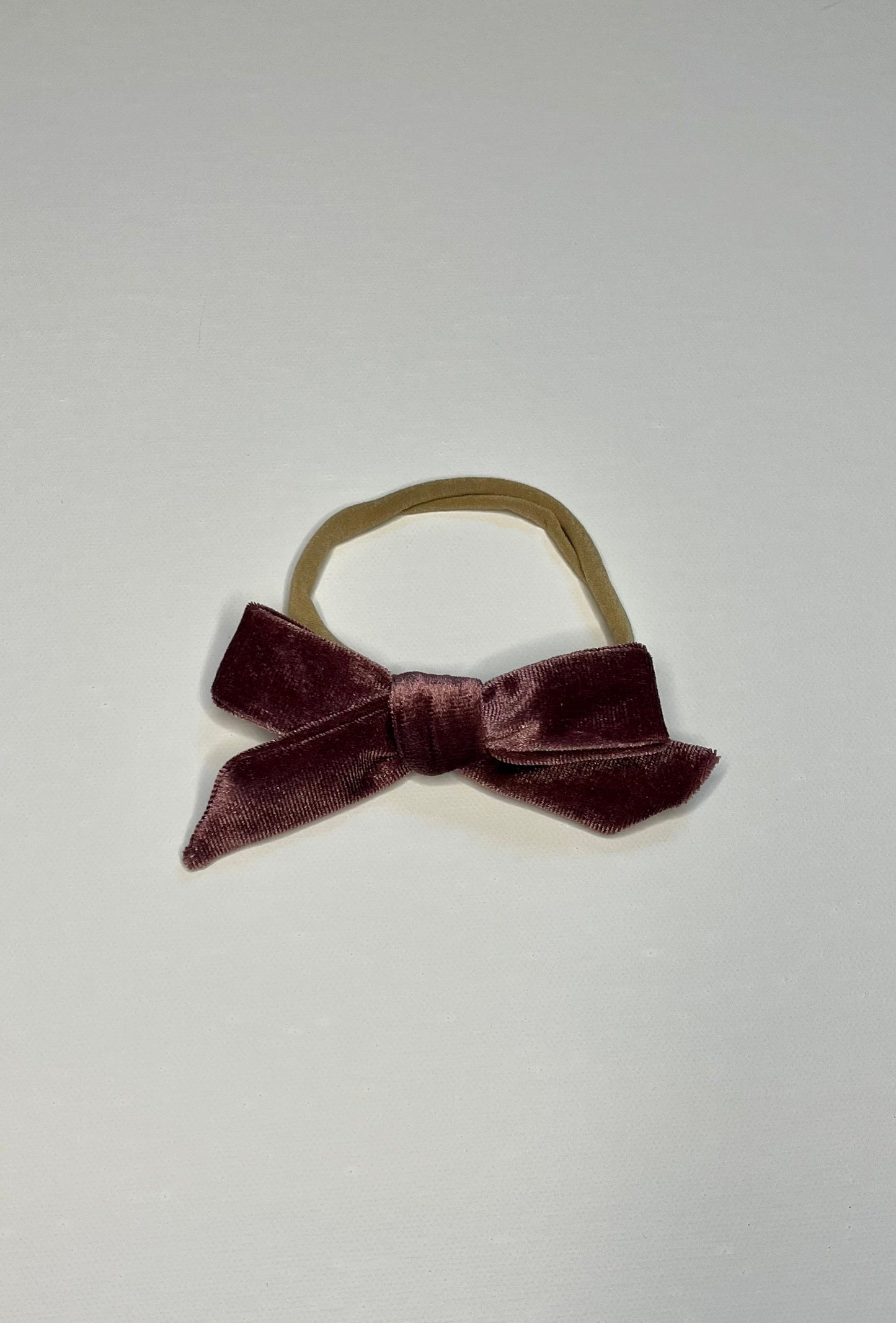 Delicate Bow- Velvet